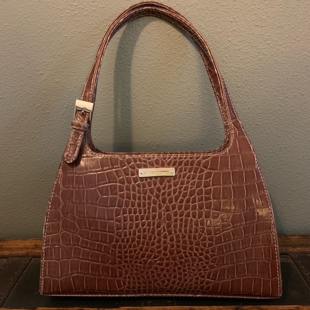 Gorgeous Vintage Alligator Embossed Liz Claiborne